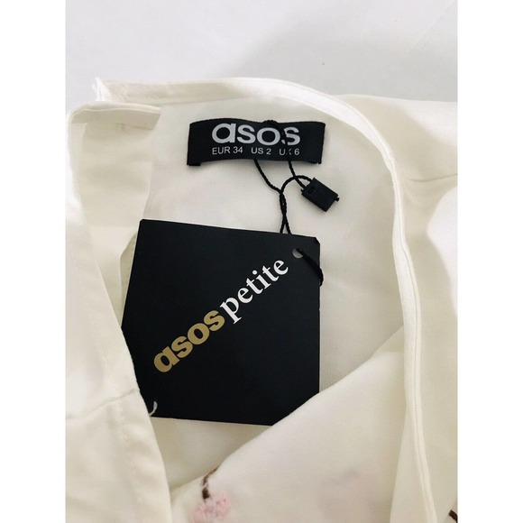 Asos Petite | Embroidered Bird Top Size US 2 White Button Back Peplum Crewneck - Picture 8 of 8